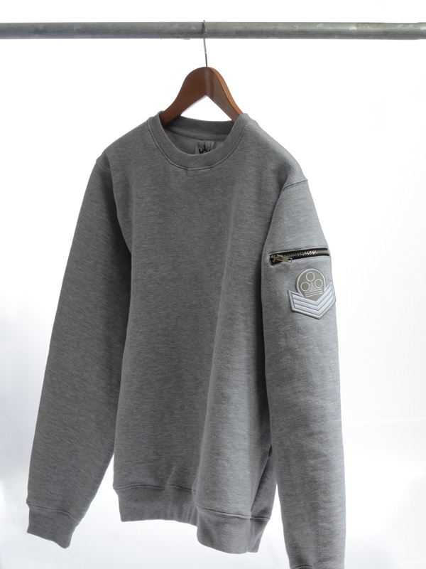 studio_tactical_graySweater_v2_600px_2016-01-17